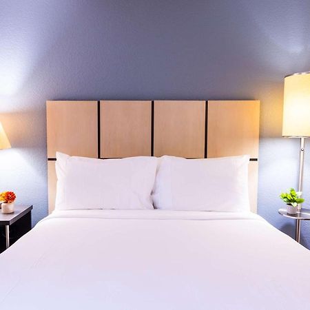 Sonesta Simply Suites Houston Brookhollow Экстерьер фото