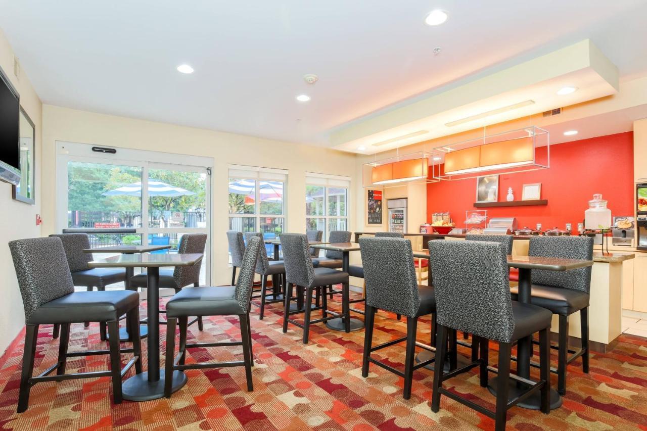 Sonesta Simply Suites Houston Brookhollow Экстерьер фото