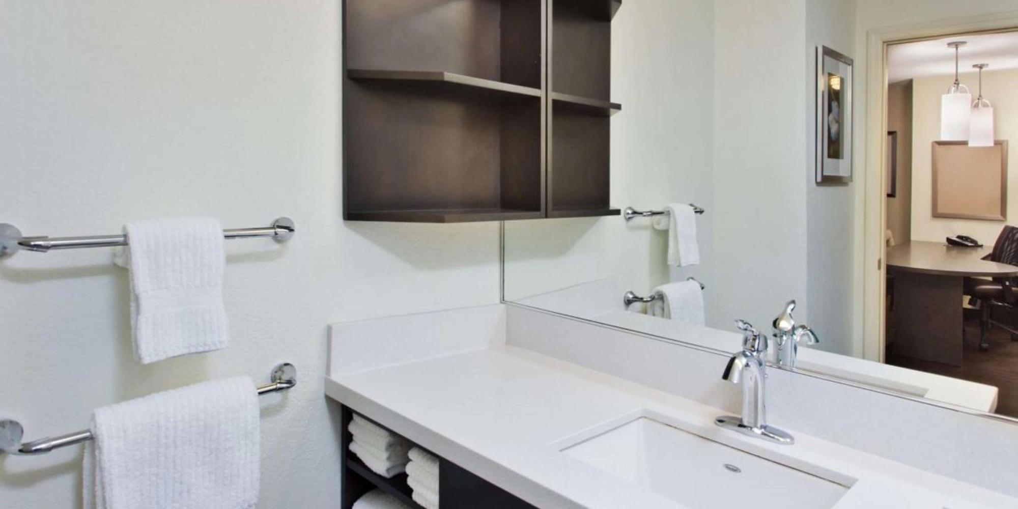 Sonesta Simply Suites Houston Brookhollow Экстерьер фото